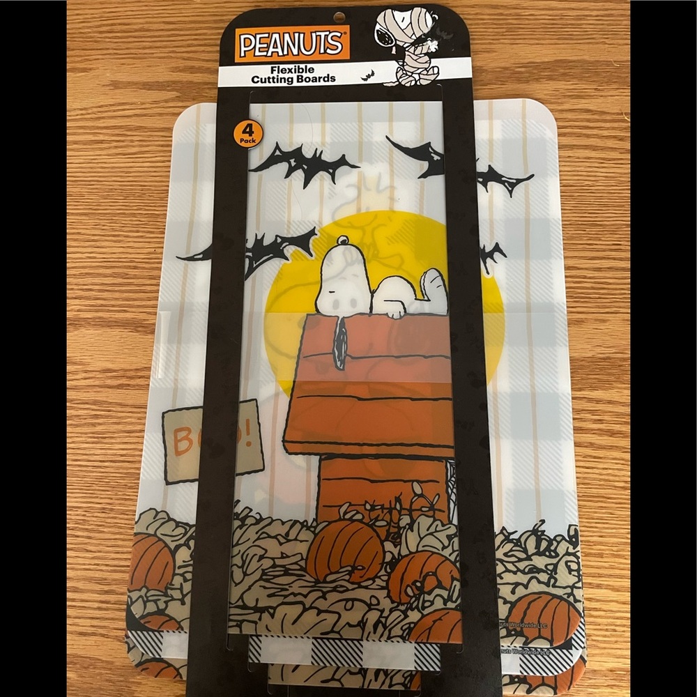 Peanuts Flexible Halloween Cutting Boards/Placemats 4-Pack